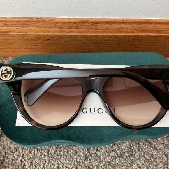 Gucci 56mm Cat Eye Silhouette Sunglasses-Brand New main image 8